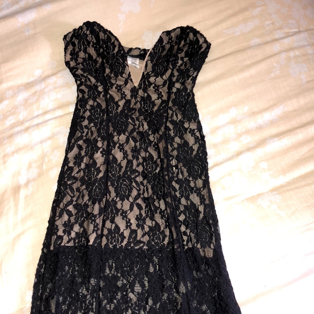 AUW black and beige short laced dress